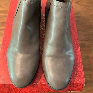 American Rag Booties size 10